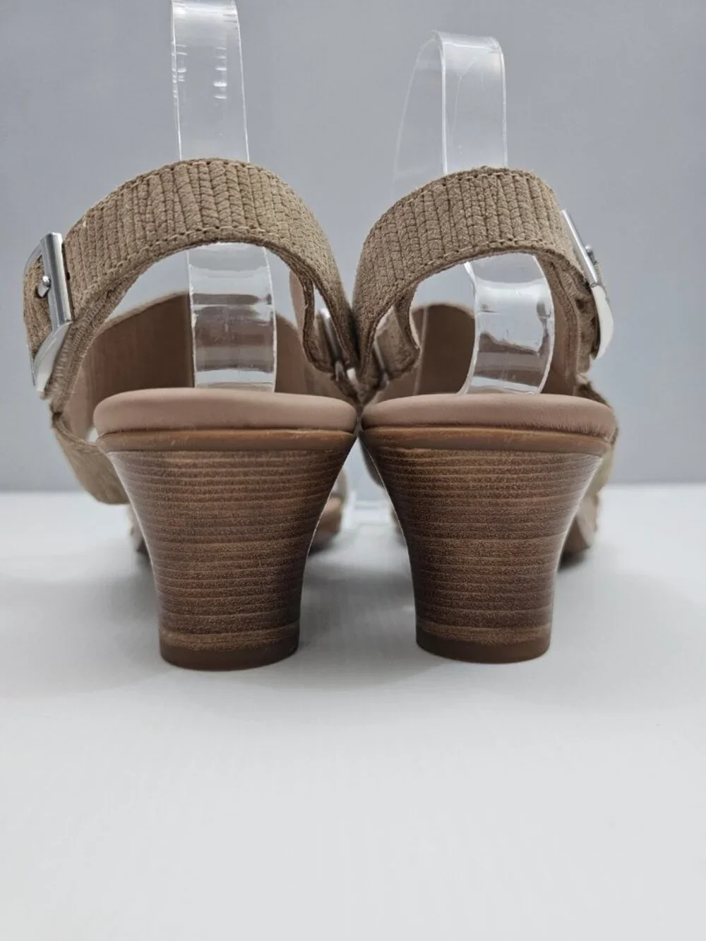 Munro Livia Slingback Sandals Womens 11.5 White Tan Leather Kitten Heel Comfort
